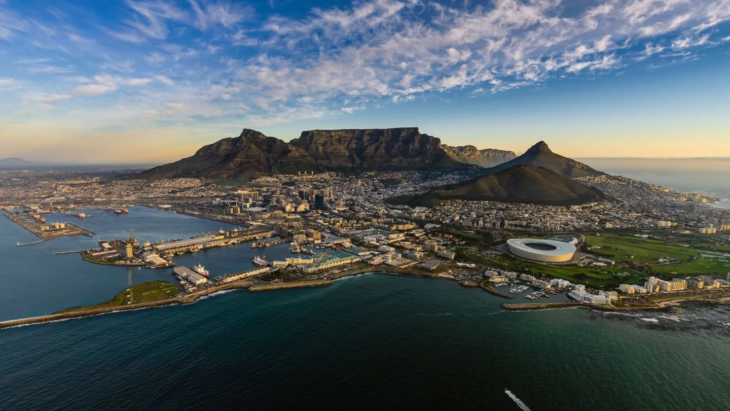 visit capetown and enjoy the attractions